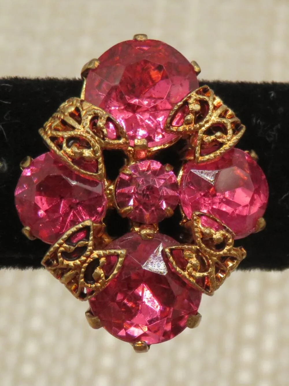 Vintage Pink Czech Glass Gold Tone Filigree Accent Screw Back Earrings - Picture 6 of 9